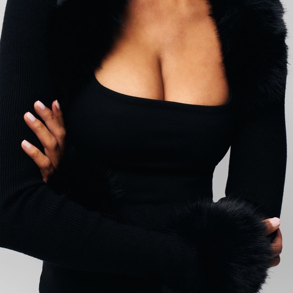 Guizio Faux Fur Knit Bolero Size Small NWT still in bag! - Picture 2 of 5